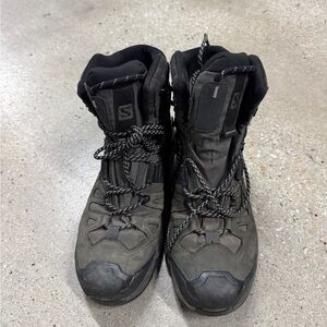 Salomon Men's Gray and Black Snow Boots